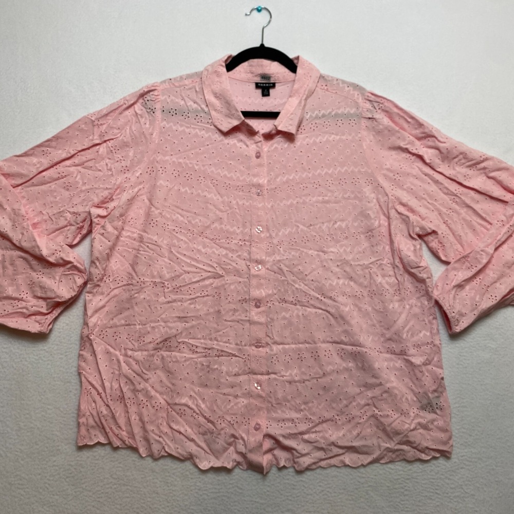Torrid Eyelet Shirt Women's 2X Pink Long Sleeve Button Up Long Sleeve $69 NWOT